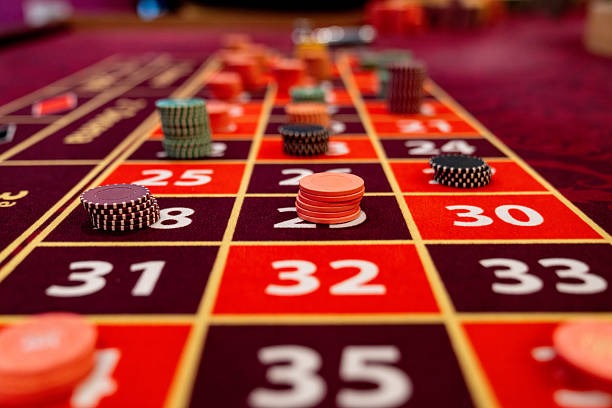 intan777 live-dealer lobby showing multiple game categories and table selection